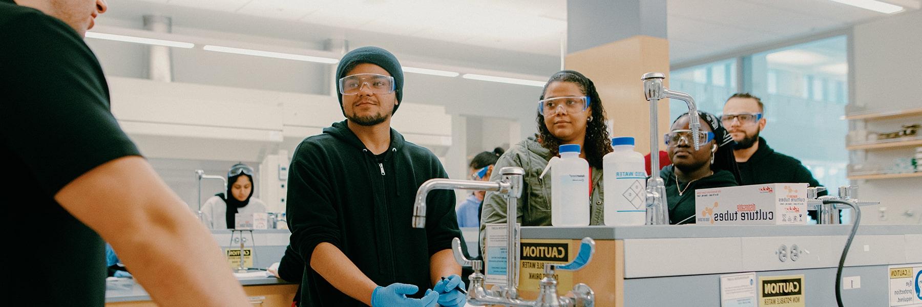 Students in chemistry lab University Hall.